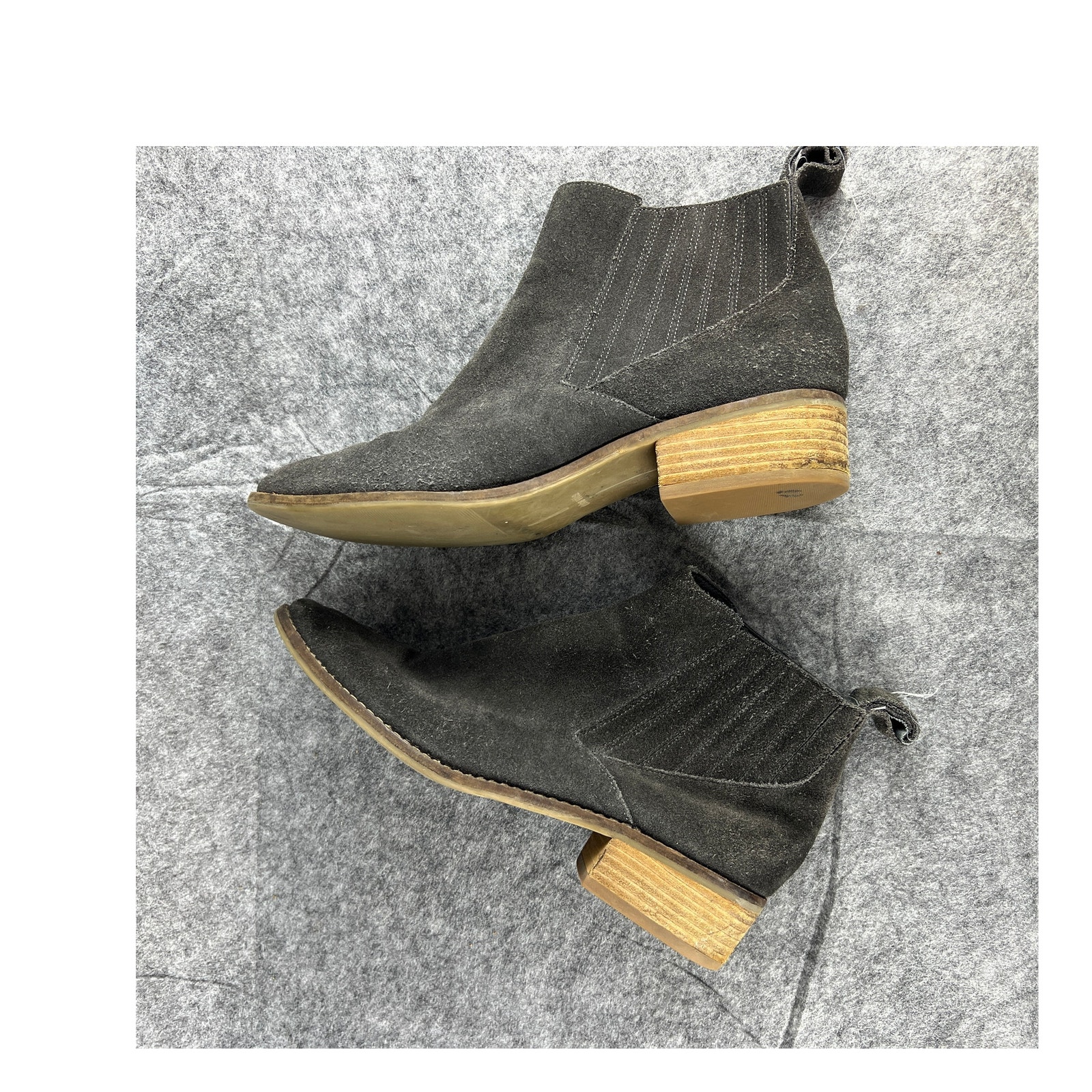 Dolce Vita Terra Charcoal Grey Suede Ankle Boots Size 9
